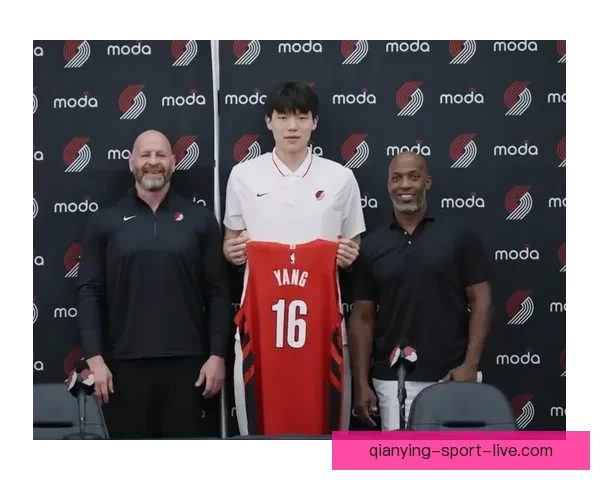 练级归来杨瀚森重返开拓者担纲内线核心再出发全力冲击新赛季荣耀征程